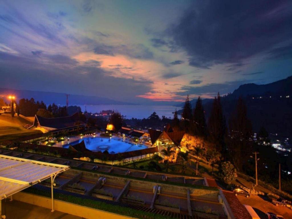 Hotel Niagara Parapat Zewnętrze zdjęcie