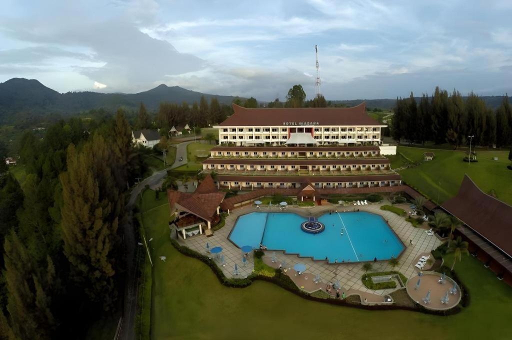Hotel Niagara Parapat Zewnętrze zdjęcie